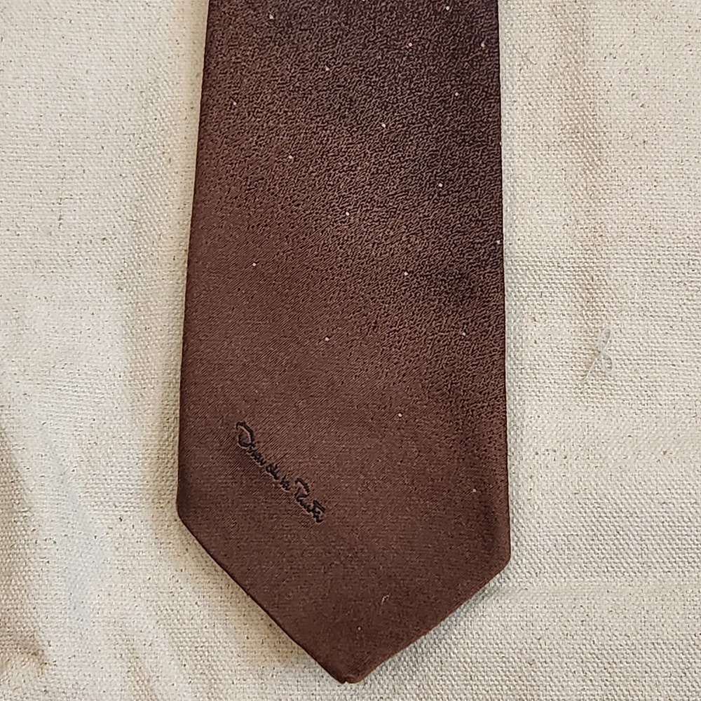 Oscar de la Renta Men's Necktie Brown Polka Dot Polyester Classic Width Vintage